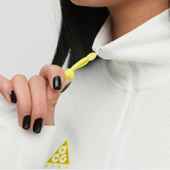 Nike ACG Women's Long-Sleeve Thermal Top - Picture 4 of 4